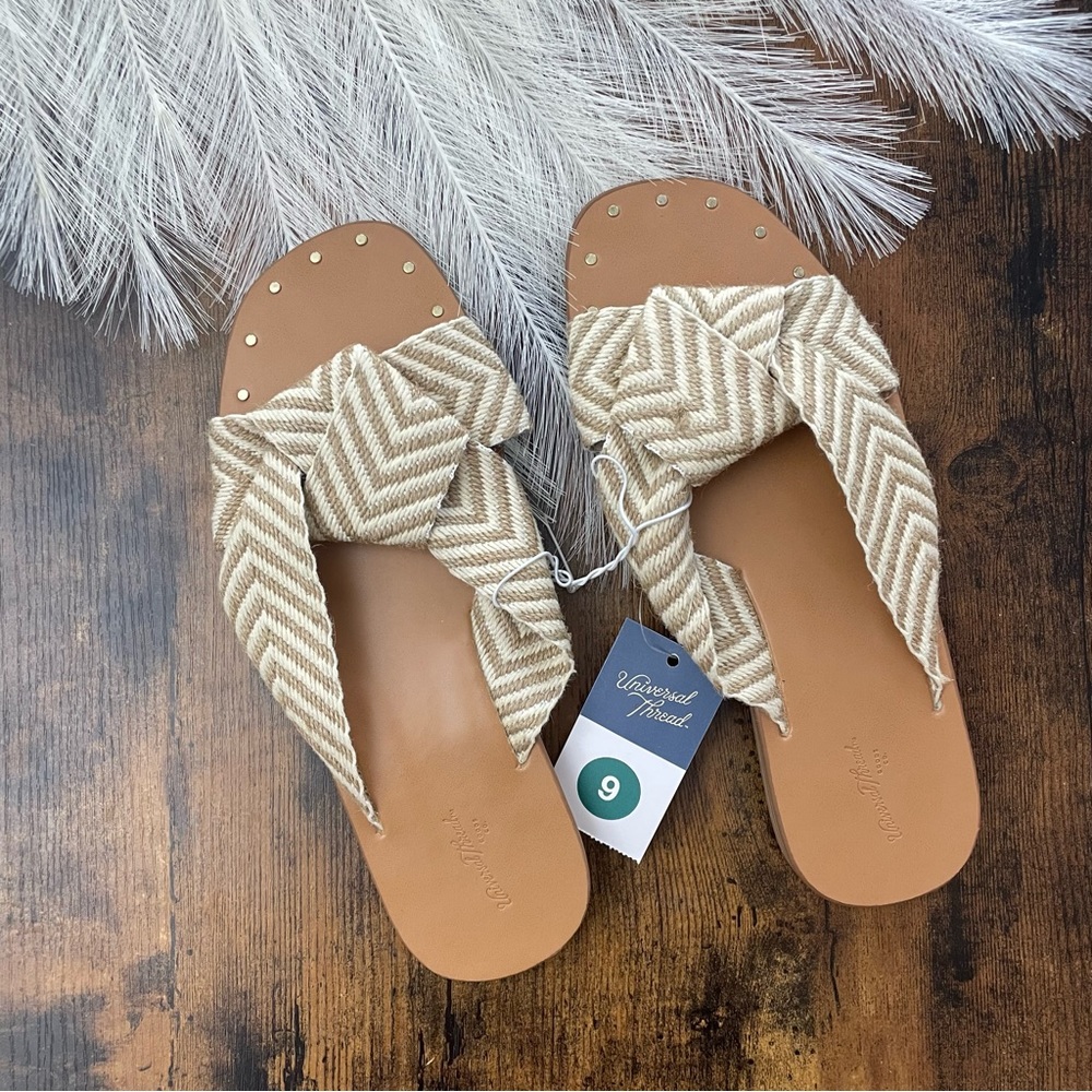 Universal Thread Louise Chevron tan/White Knotted Slide Sandals